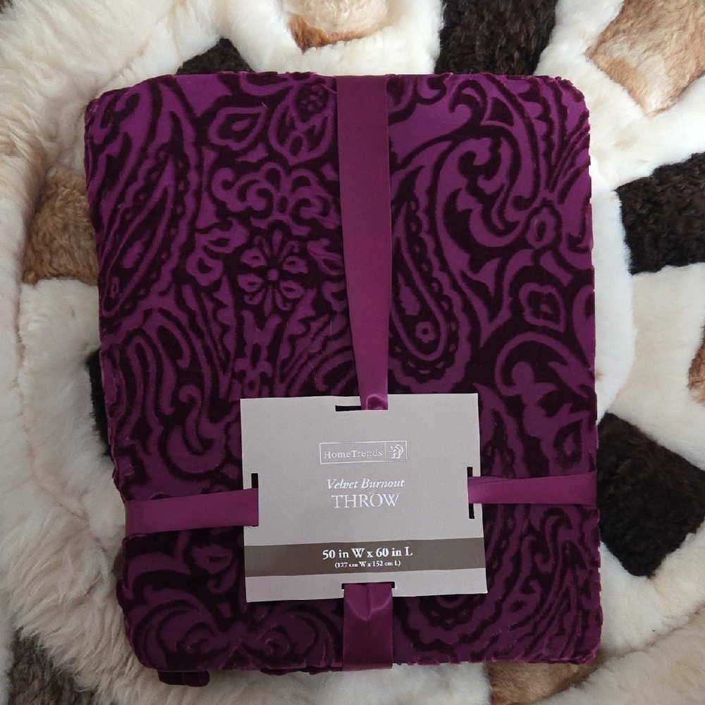 Home Trends Purple Velvet Burnout Throw Blanket NWT